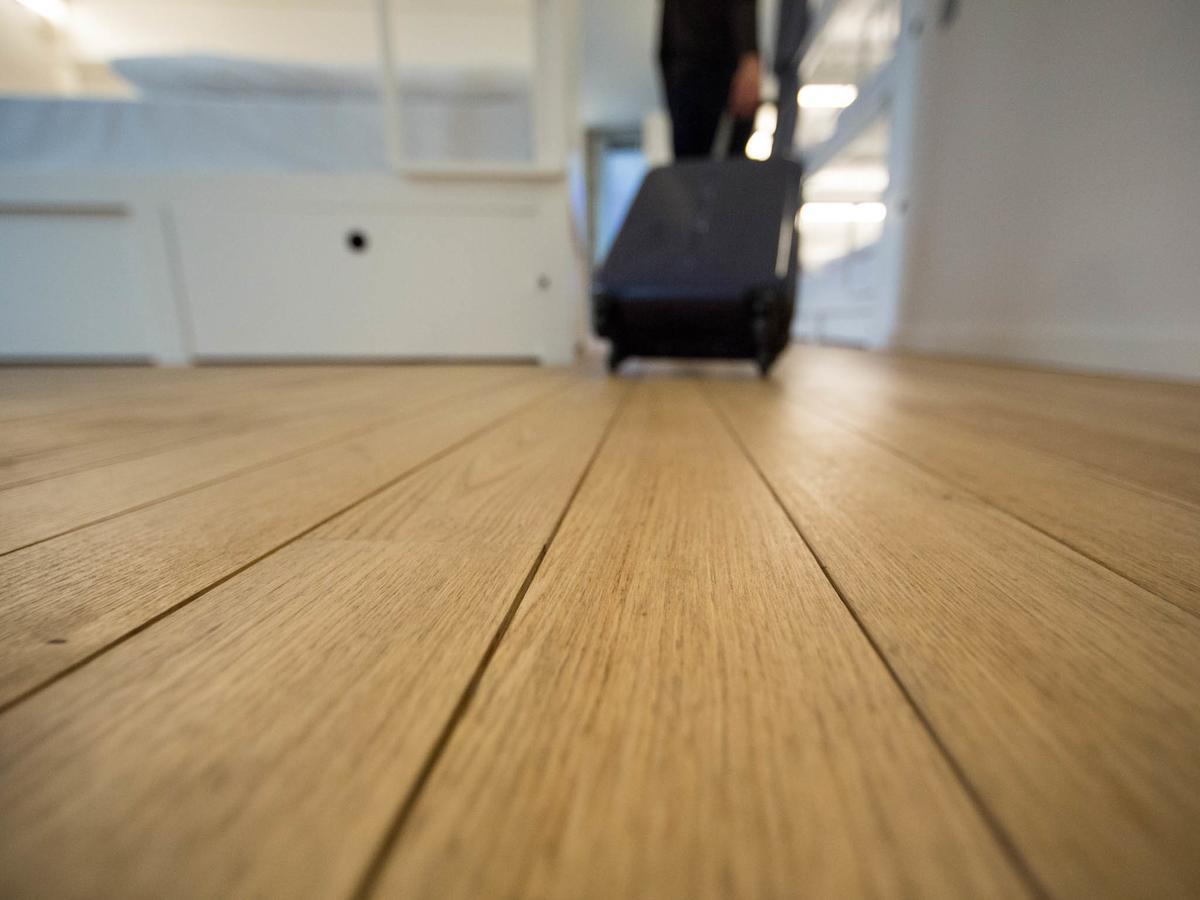 بيت شباب بلوسوك بورتو المظهر الخارجي الصورة Laminate flooring