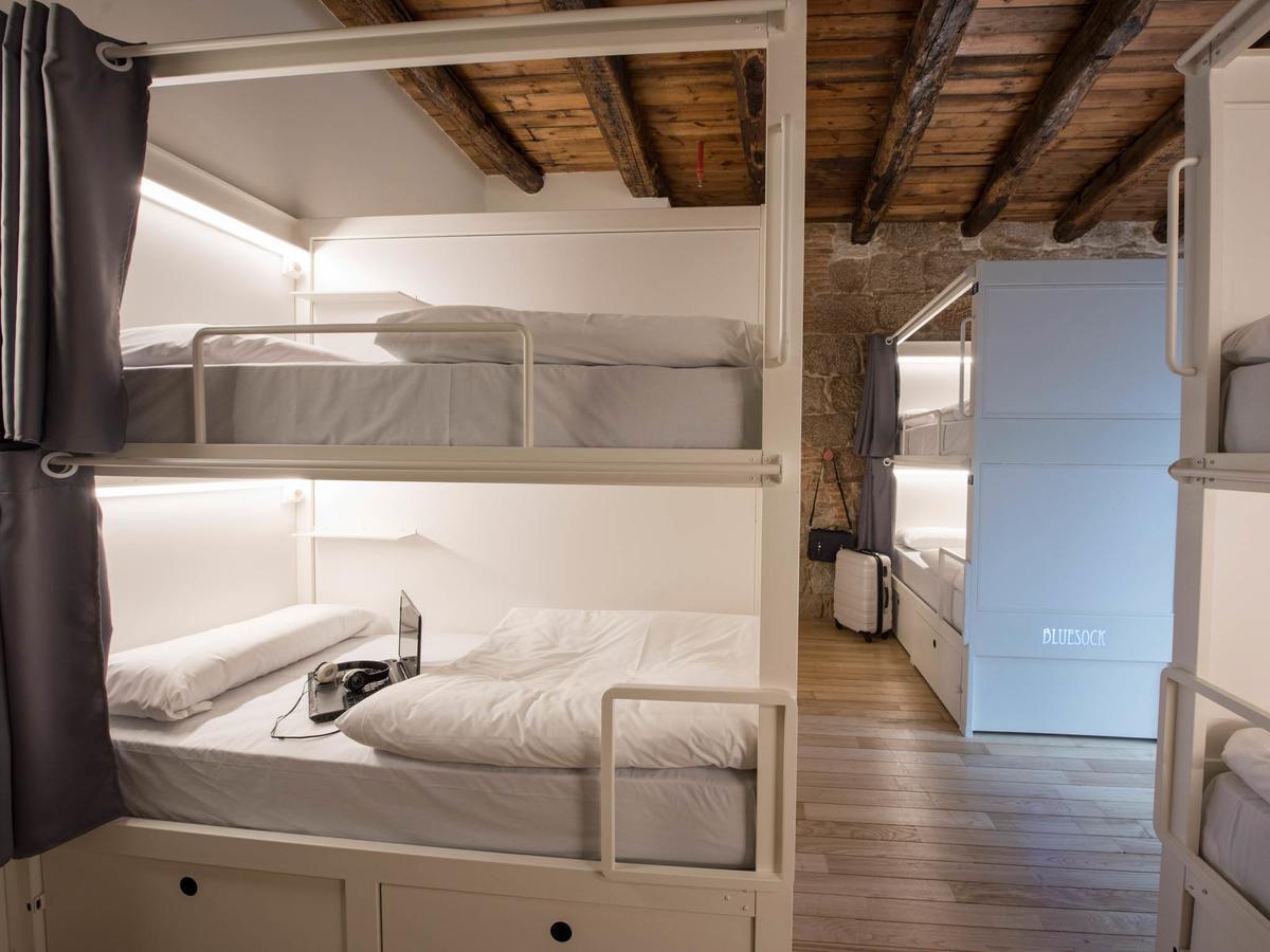 بيت شباب بلوسوك بورتو المظهر الخارجي الصورة A typical room at a youth hostel