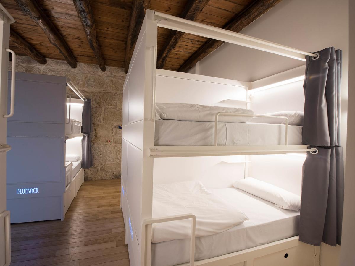 بيت شباب بلوسوك بورتو المظهر الخارجي الصورة A bunk bed in a hostel
