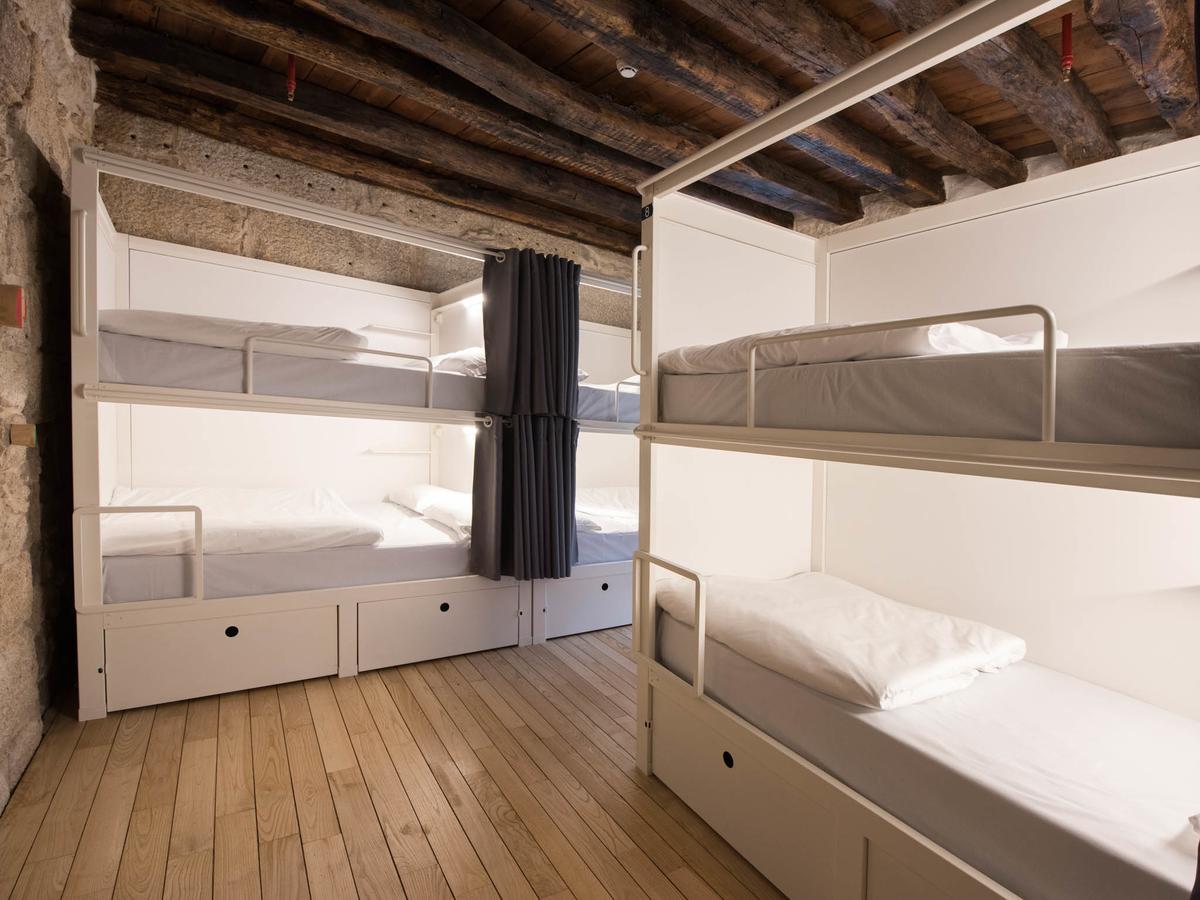 بيت شباب بلوسوك بورتو المظهر الخارجي الصورة Hostel room in Paris